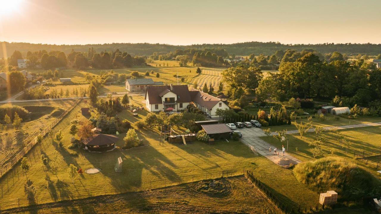 Отель Viesu Nams Kapsargi Вентспилс Экстерьер фото